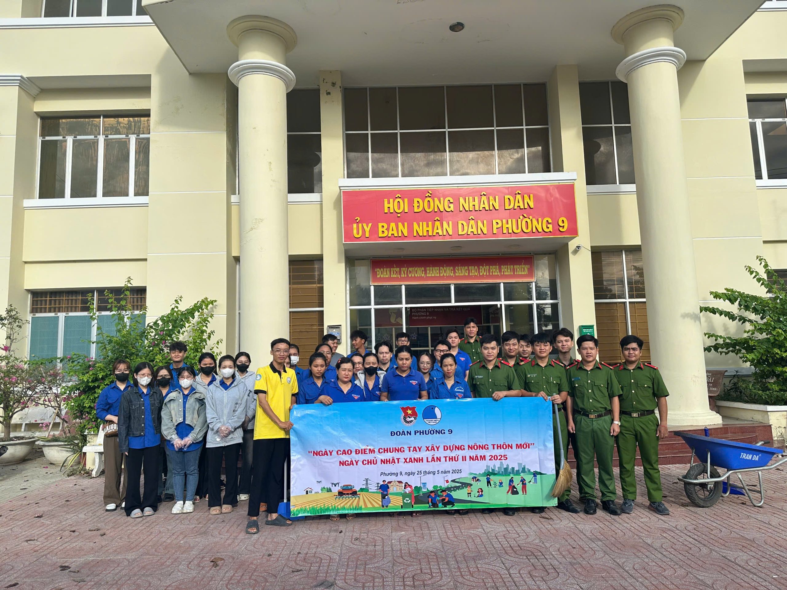 Thành đoàn tổ chức đồng loạt Ngày Chủ nhật xanh lần thứ II năm 2025